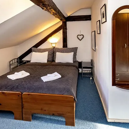 Landauer Gæstehus 3*